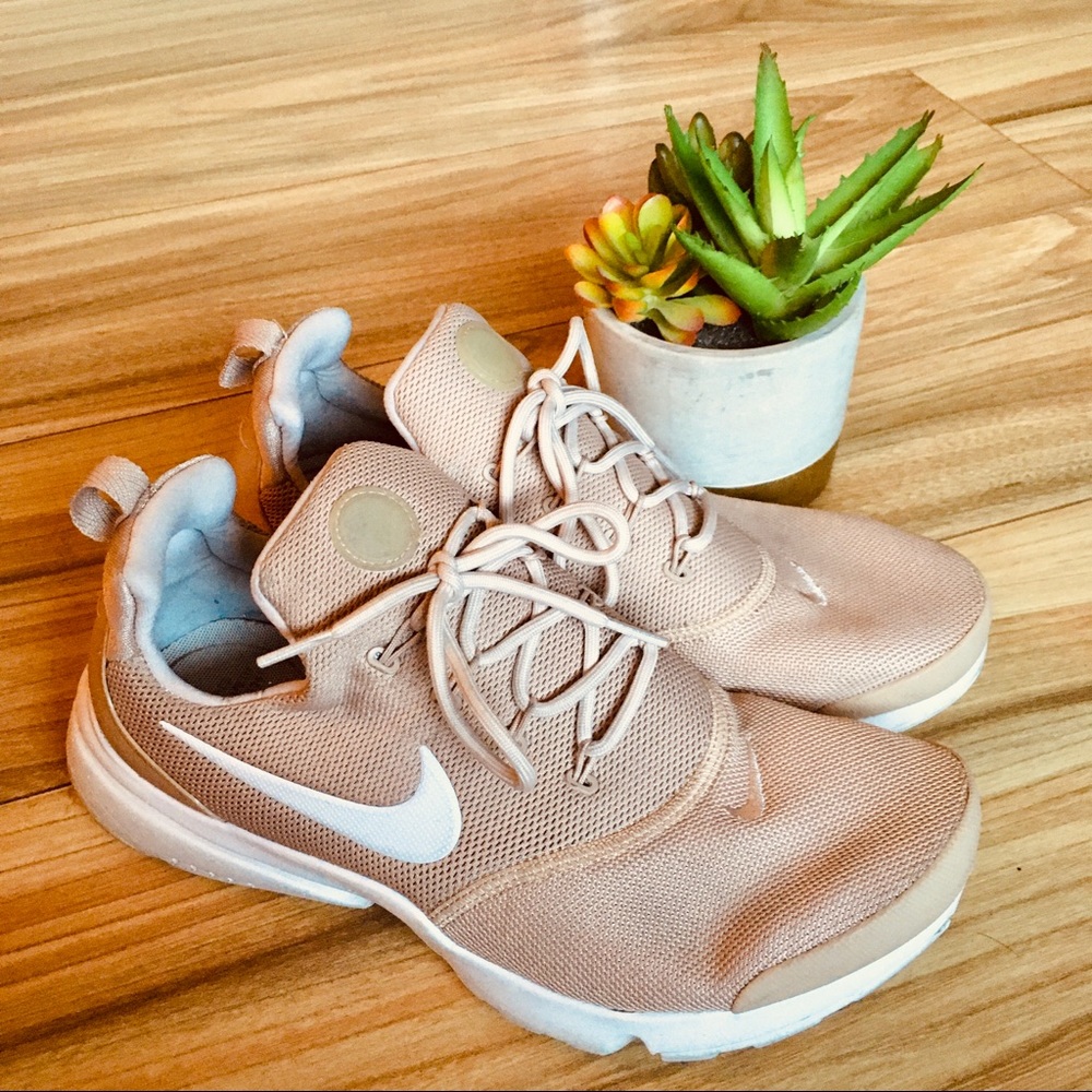 Nike Light Pink Pegasus Zoom - Picture 3 of 8